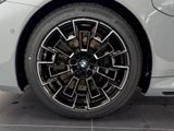 BMW M5 Limousine Hybrid Driving + Parking Ass. Prof. 0,5 %