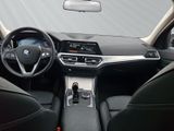 BMW 330 d Touring Luxury Line LC Professional Driving Assistant
