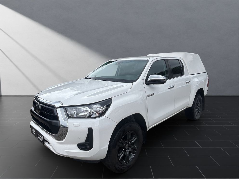 TOYOTA Hilux Double Cab Comfort 2,8 A utomatik 4x4*Hard