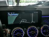 MERCEDES-BENZ GLB 200 PROGRESSIVE NIGHT SPUR DISTR PANO AHK