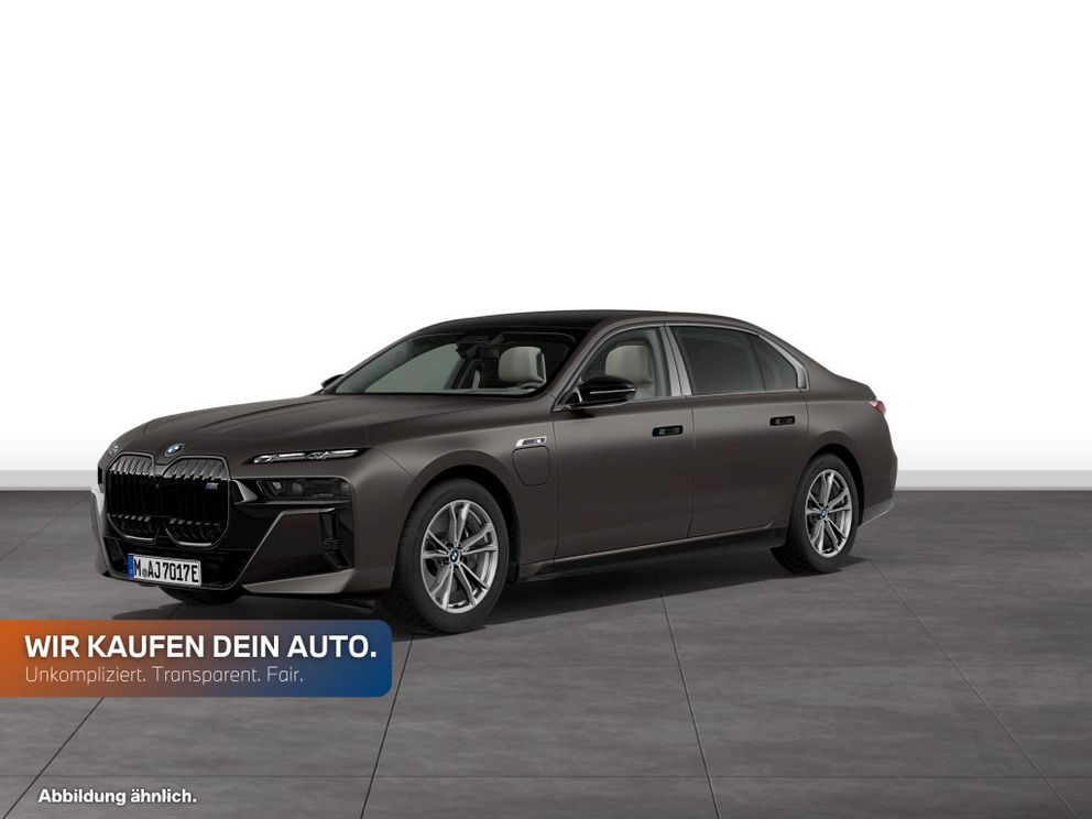BMW M760e xDrive Limousine