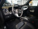 MERCEDES-BENZ GLB 200 PROGRESSIVE DISTR KAMERA SPUR AHK PDC
