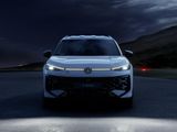 VW T-Roc R-Line 1.5 l eTSI OPF 110 kW (150 PS) 7-Gang-Doppelkupplungsgetriebe DSG