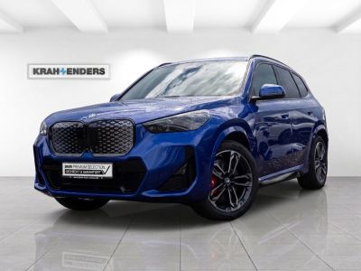 BMW iX1 30  MSport+xDrive+HUD+AD+El. Panodach+Navi+Digitales Cockpit