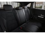 MERCEDES-BENZ GLA 200 AMG DISTR KAMERA SPUR PDC SHZ
