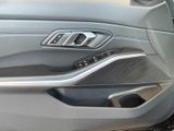 BMW 320 d Limousine M Sport Laserlicht+StandHZG+Navi