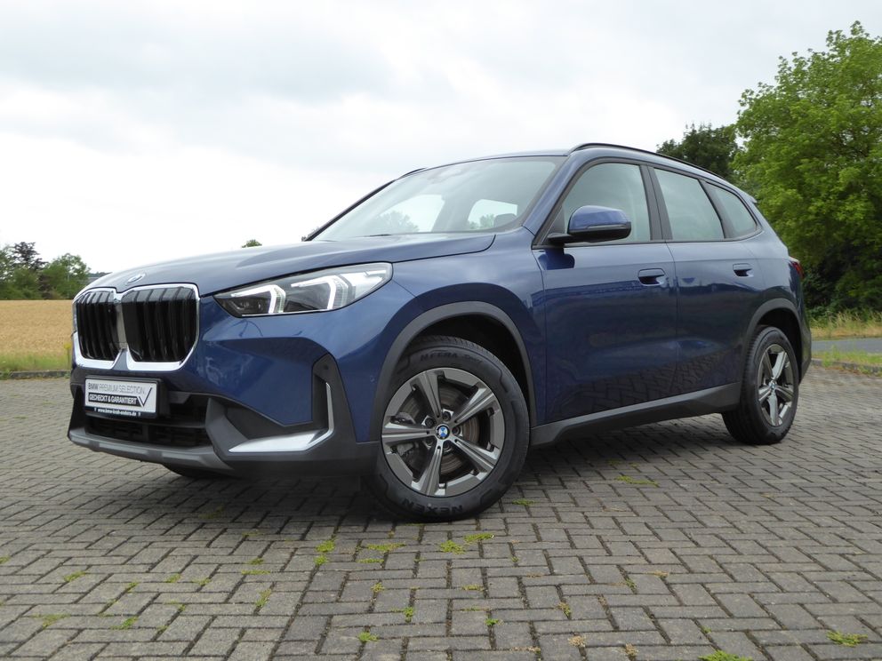 BMW X1 sDrive20i Navi LED Rückfahrkamera Komfortzugang