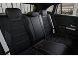 MERCEDES-BENZ GLA 200 d | AMG NIGHT AHK DISTR KAMERA PANO SPUR