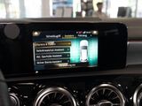 MERCEDES-BENZ A 180 KOM AMG NIGHT KAMERA PANO SPUR PDC SHD SHZ