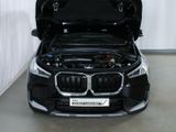 BMW X1 18i9 AHK Sportsitz SHZ Kamera Parkaisstent