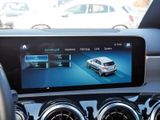 MERCEDES-BENZ A 180 d  PREMIUM PROGRESSIVE DISTR KAMERA PANO