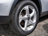 MERCEDES-BENZ GLA 180  KAMERA PANO SPUR PDC SHD SHZ