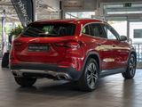 MERCEDES-BENZ GLA 220 d 4M PROGRESSIVE AHK KAMERA PANO SPUR