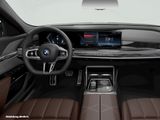 BMW M760e xDrive Limousine