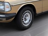MERCEDES-BENZ 230 TE (S123)