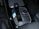 BMW iX3 Laser LenkHZG M-Fahrwerk HUD 360 ACC H&K