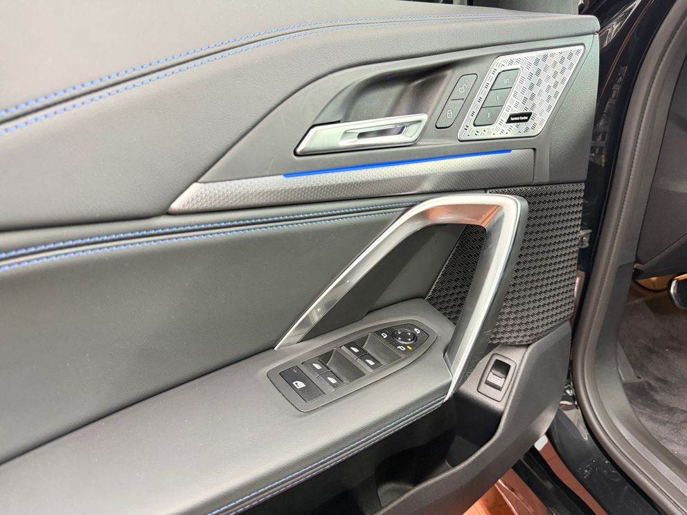 BMW iX1 xDrive30 M Sport H&K+Adapt.LED+SHZ DW 0,25%
