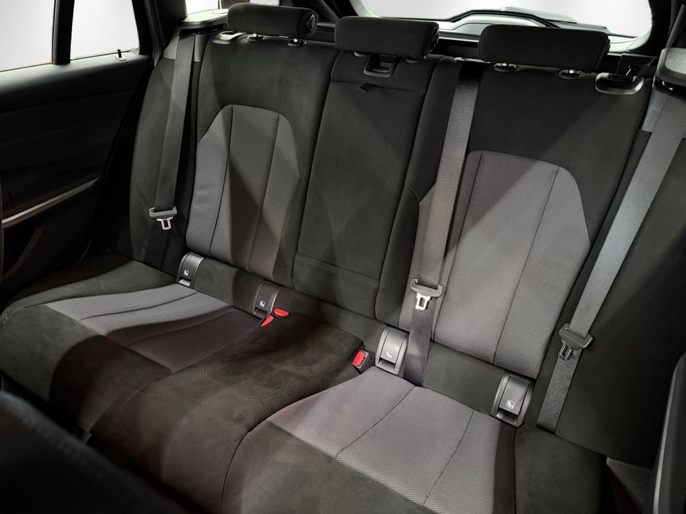 BMW 320 d Touring M Sport+AHK Preisvorteil 31.310 € zur UPE
