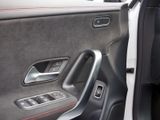 MERCEDES-BENZ CLA 200 SB AMG NIGHT SPUR DISTR PANO 360 PDC