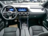 MERCEDES-BENZ GLA 200 AMG NIGHT SPUR DISTR PANO AHK 360 PDC