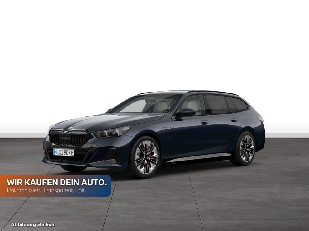 BMW 550e xDrive Touring