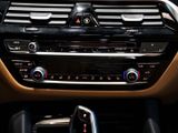 BMW 530d Sport Line VOLLAUSSTATTUNG HuD SD AHK SH
