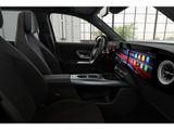 MERCEDES-BENZ GLB 220 4MATIC AMG PREMIUM MEMO MULTI 360 AHK
