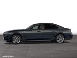 BMW M760e xDrive Limousine