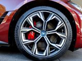 BMW i4 eDrive40 M Sport Individual Sonderlackierung