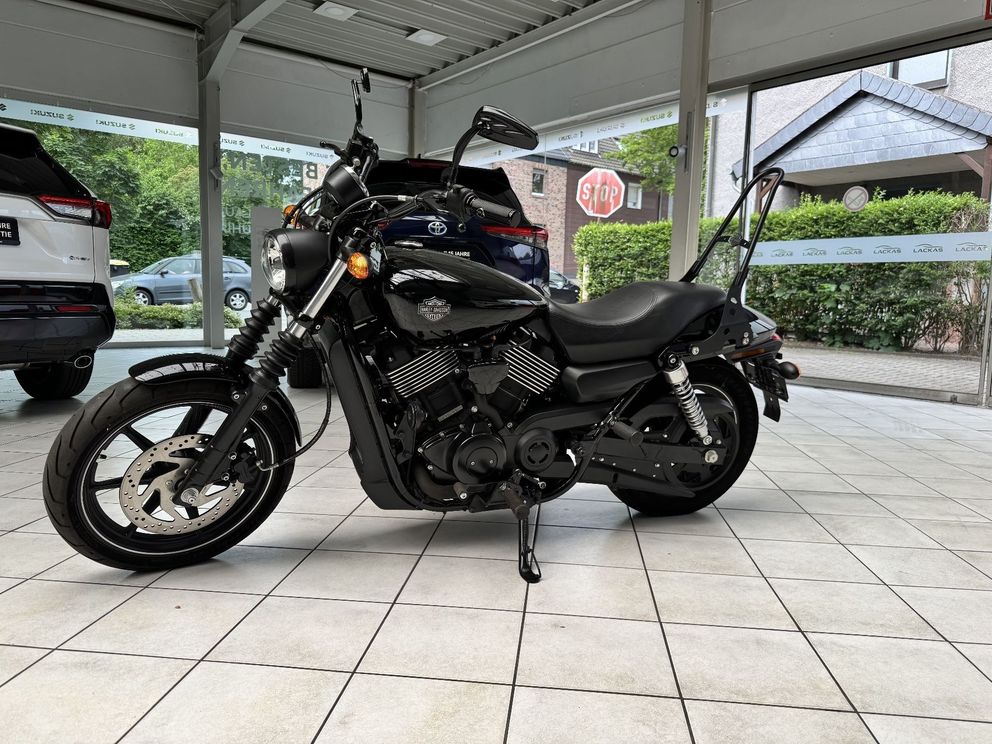 HARLEY DAVIDSON STREET750