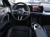 BMW iX1 30exMSport+Panorama+Navi+LED+RFK+e-Sitze+PDC