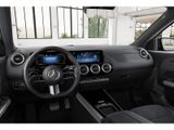 MERCEDES-BENZ GLA 200 AMG DISTR KAMERA SPUR PDC SHZ