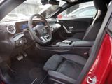 MERCEDES-BENZ CLA 200 d SB , AMG LED Sound CarPlay Ambiente
