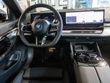 BMW 530 e xDrive Touring+M Sport+Park-Assistent+HUD+AHK-klappbar+Navi+Digitales Cockpit Allrad
