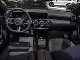 MERCEDES-BENZ A 200 d AMG NIGHT SPUR PANO DISTR KAMERA PDC