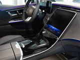 MERCEDES-BENZ EQE 350 4M , AMG SPUR PANO STANDH KAMERA PDC