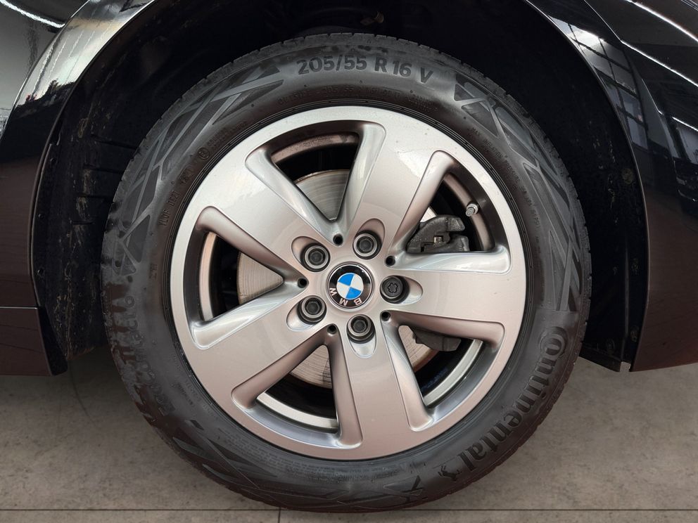 BMW 118 i-Automatik+Advantage+LM+PDC+SZH+LED