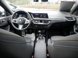 BMW 118 d M Sport  AHK DISTR KAMERA SPUR PDC SHZ