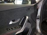 MERCEDES-BENZ A 200 // AMG SPUR KAMERA PDC SHZ