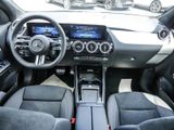 MERCEDES-BENZ GLA 200 d AMG NIGHT SPUR PANO AHK KAMERA PDC