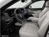 BMW M760e xDrive Limousine