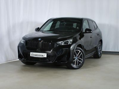 BMW iX1 xDrive 30 M Sport Pano Memory LED