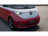 VW ID. Buzz Pro langer Radstand Motor: 210 kW (286 PS) 86 kWh Getriebe: 1-Gang-Automatikgetriebe Radstand: 3239 mm LR