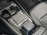 MERCEDES-BENZ GLB 200 d // KAMERA SPUR PDC