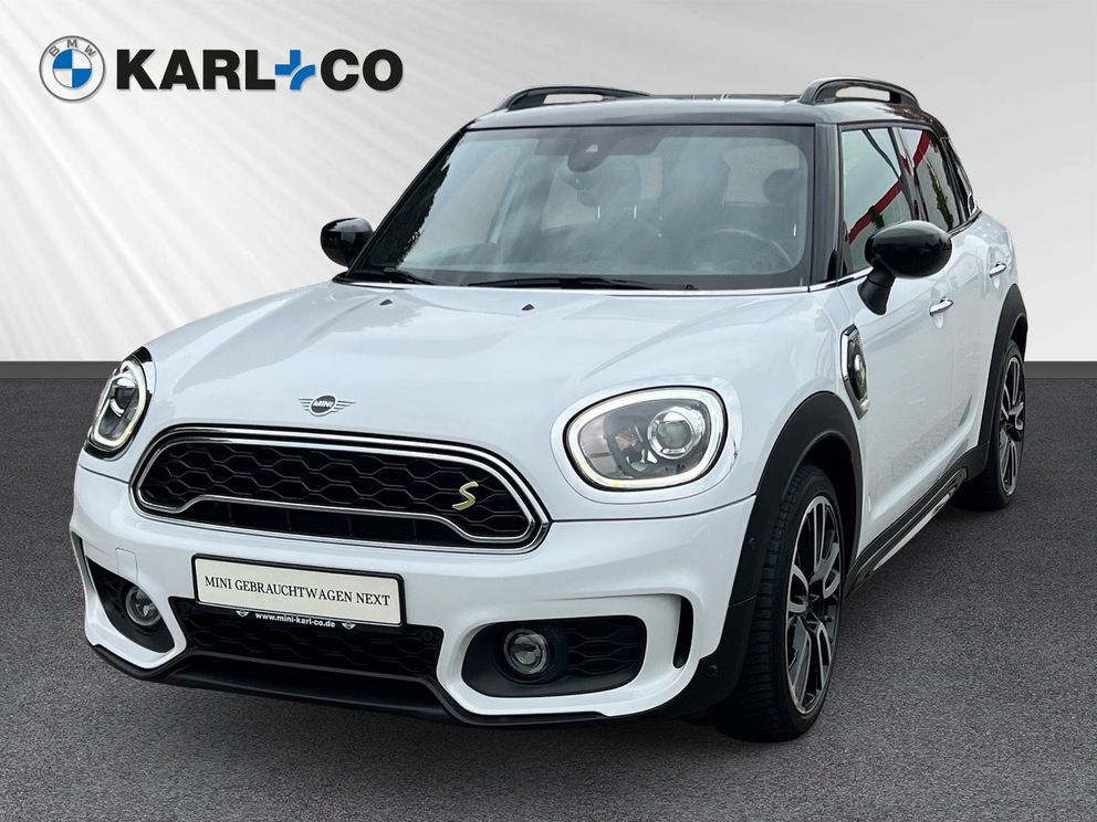 MINI Cooper COUNTRYMAN S E ALL4 JCW Paket DAB NAV LED