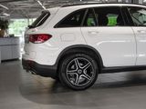 MERCEDES-BENZ GLC 300 de 4M // AMG NIGHT AHK KAMERA SPUR PDC