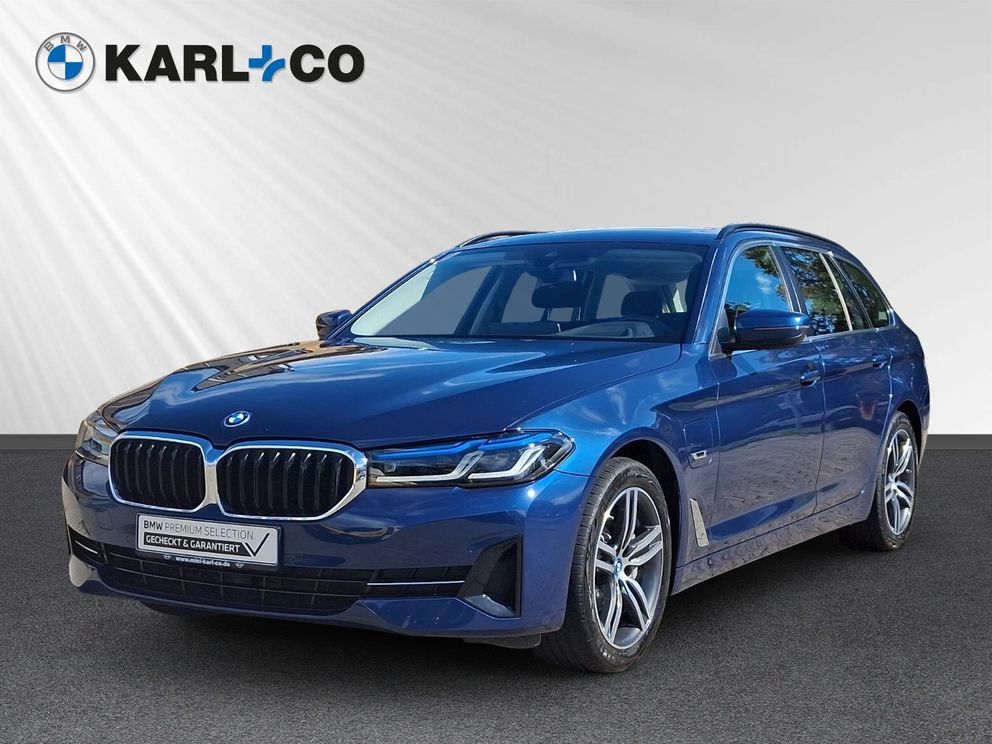 BMW 530 e xDrive Touring PDC Laser AHK Pano Head-Up