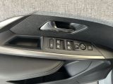 PEUGEOT 5008 Hybrid 136 e-DSC6 Allure