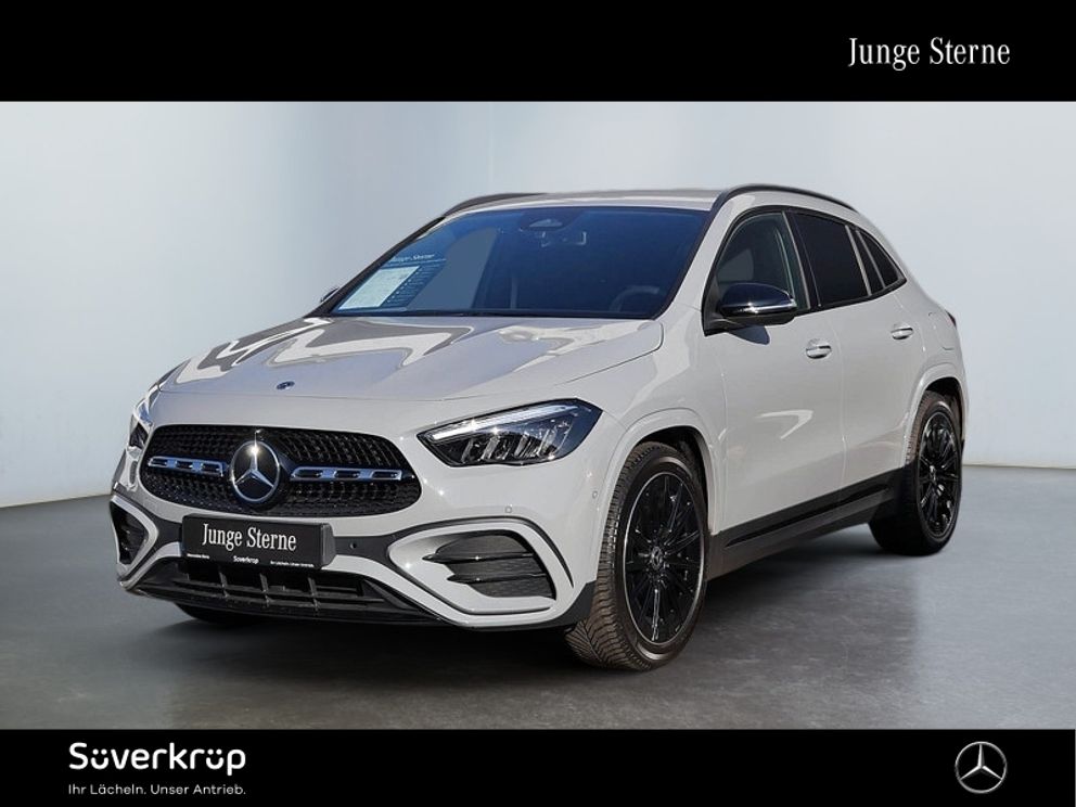 MERCEDES-BENZ GLA 180 AMG NIGHT AHK DISTR KAMERA SPUR PDC SHZ