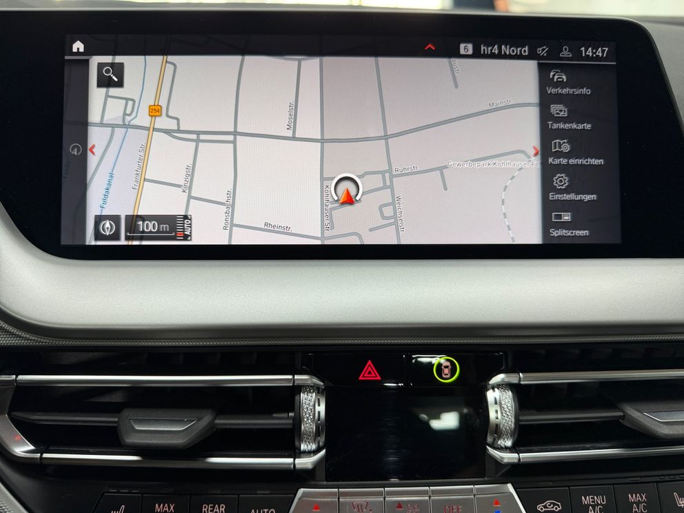 BMW 116 d Modell Advantage SHZ+LED+PDC+HUD+Navi